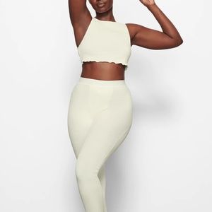 NWT SKIMS Cotton Rib Super Crop Tank - Bone - Size M